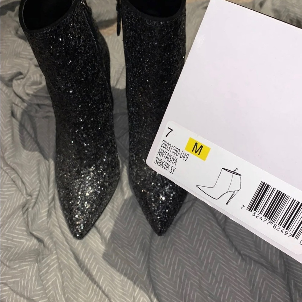 nine west black boots